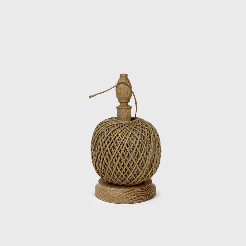 Twine Stand with Cutter