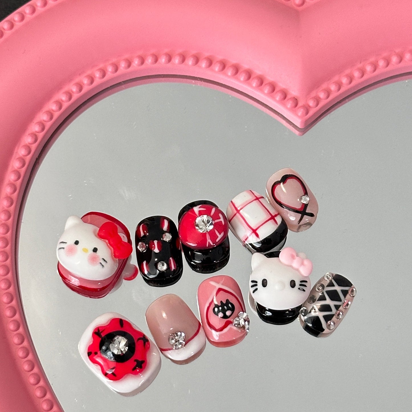 Press On Nails / Salon quality / Kitty KK
