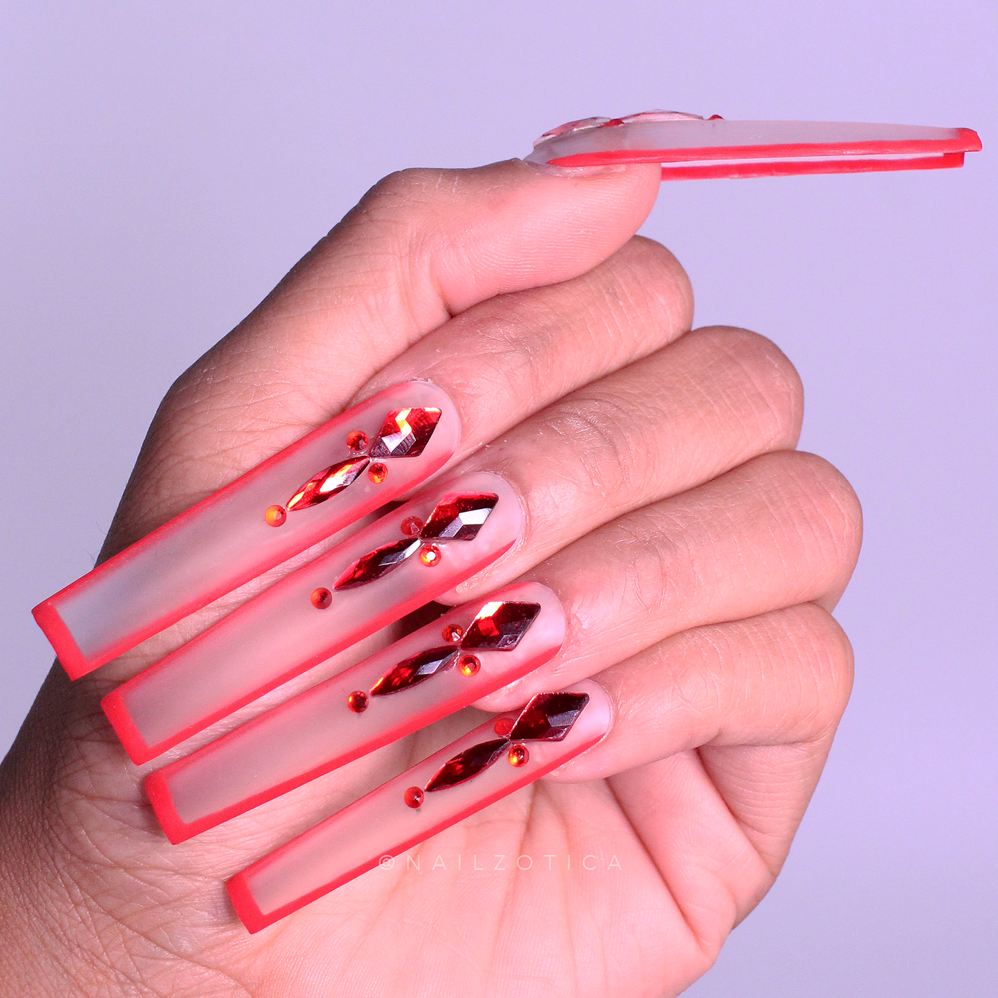 Queen of Hearts - Handmade Acrylic Press On Nails