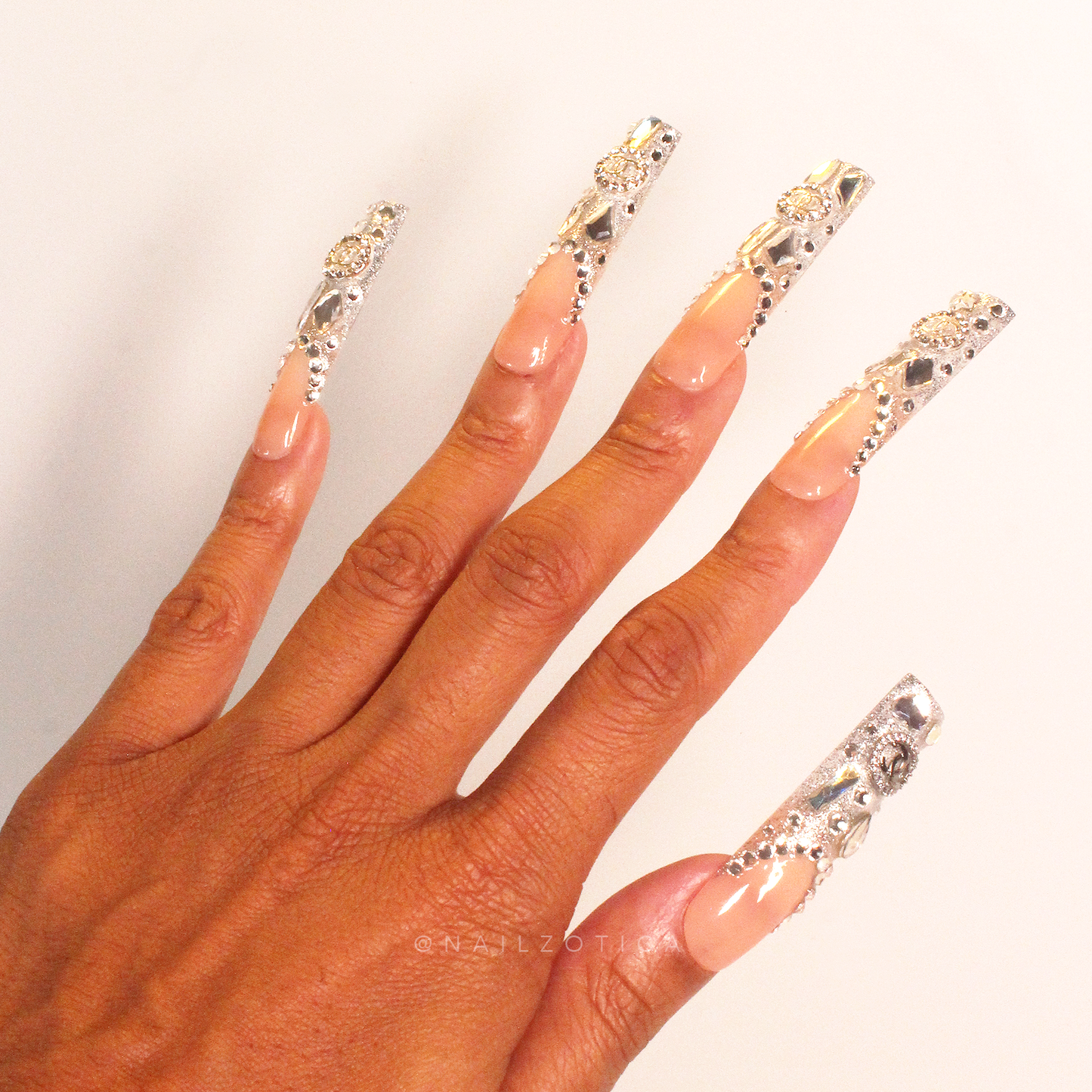 Apparent Luxury - Handmade Acrylic Press On Nails