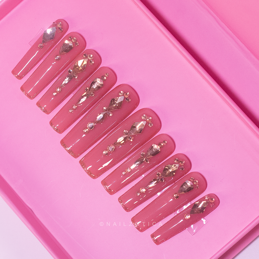 Gilded Glamour - Handmade Acrylic Press On Nails
