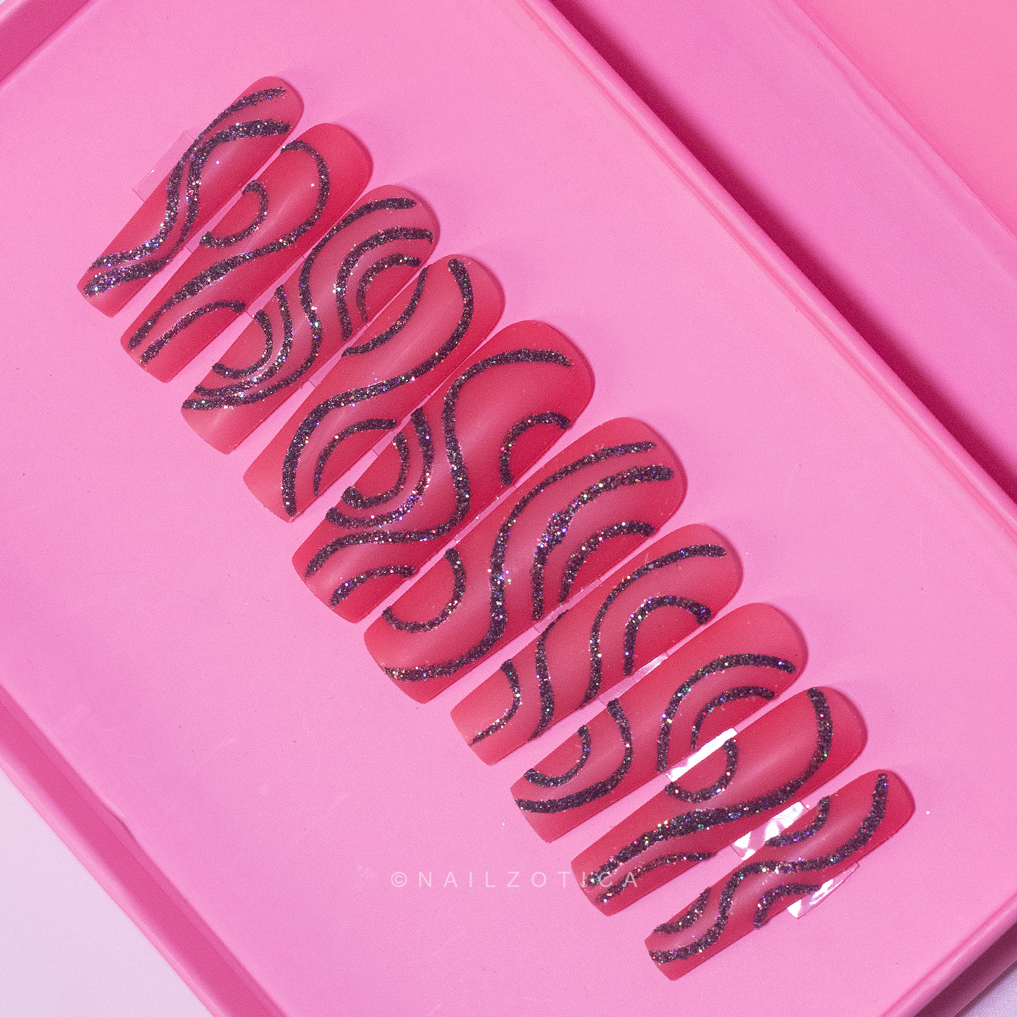 Glitz & Glitter - Handmade Acrylic Press On Nails