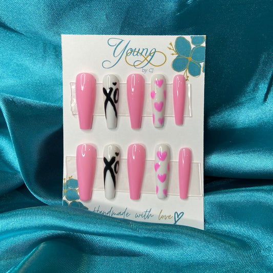 XOXO Nails